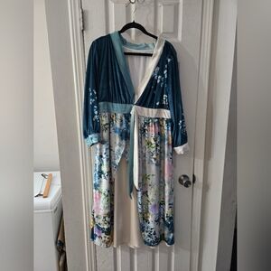 Nwt 1x Floral Velour Dress